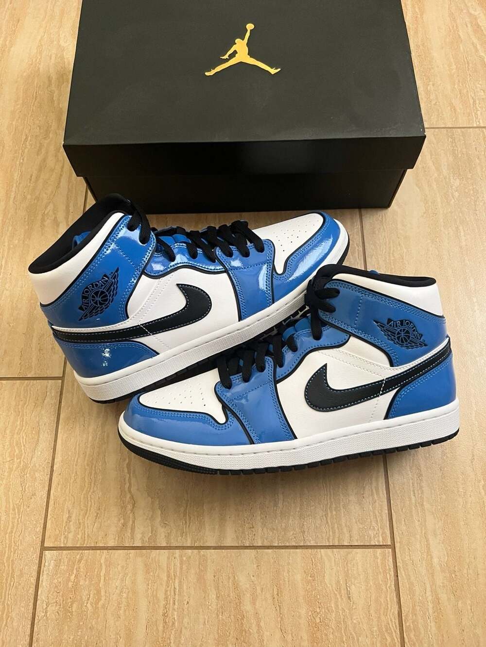 Size 8.5 - Nike Air Jordan 1 Mid SE Signal Blue Patent Leather